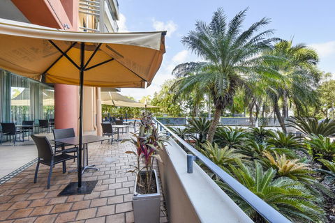 Mantra On The Esplanade - Accommodation Gladstone 37