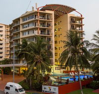 Cullen Bay Resorts - Accommodation Gladstone