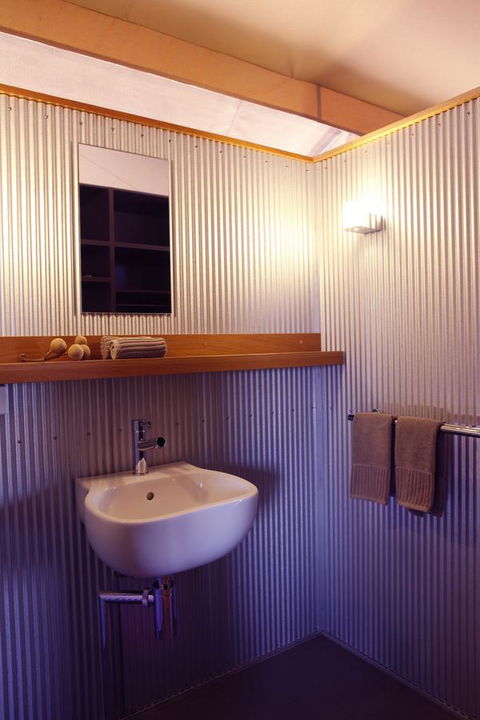 Wildman Wilderness Lodge - Accommodation Gladstone 11