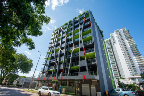Magnum Serviced Apartments - Accommodation Gladstone 30
