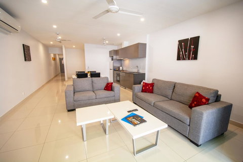 Magnum Serviced Apartments - Accommodation Gladstone 14