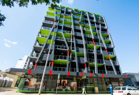 Magnum Serviced Apartments - Accommodation Gladstone 31