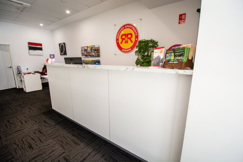 Magnum Serviced Apartments - Accommodation Gladstone 27