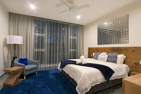 Salt Village Retreat - Accommodation Gladstone 8
