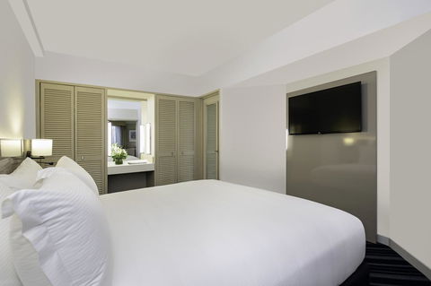DoubleTree By Hilton Esplanade Darwin - Accommodation Gladstone 15