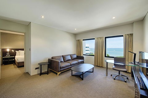 Hilton Darwin - Accommodation Gladstone 12