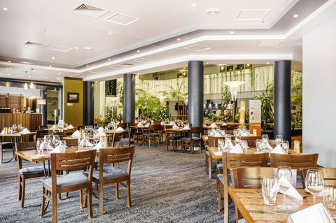 Novotel Darwin CBD - Accommodation Gladstone 17
