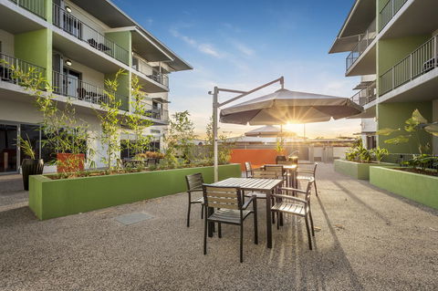 Hudson Berrimah - Accommodation Gladstone 0