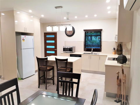 Darwin Beach Escape Holiday Home - Accommodation Gladstone 8