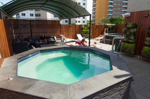 Chillis Backpackers - Accommodation Gladstone 4