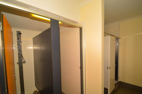 Chillis Backpackers - Accommodation Gladstone 11