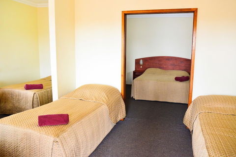 Erldunda Desert Oaks Resort - Accommodation Gladstone 32