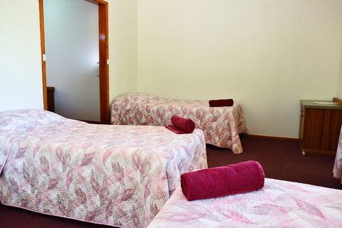 Erldunda Desert Oaks Resort - Accommodation Gladstone 31