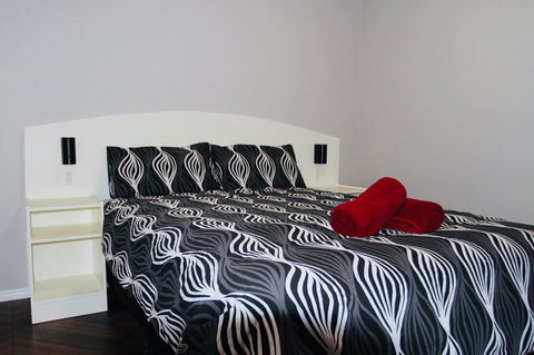 Erldunda Desert Oaks Resort - Accommodation Gladstone 5