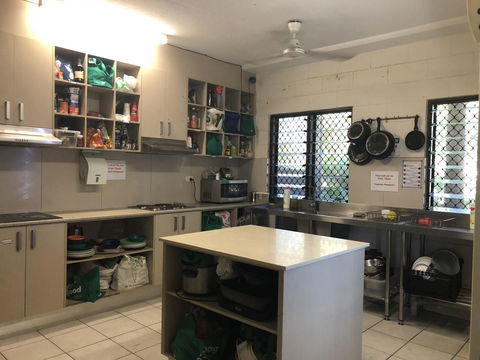 Frogs-Hollow Backpackers - Accommodation Gladstone 26