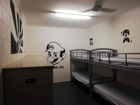 Frogs-Hollow Backpackers - Accommodation Gladstone 40
