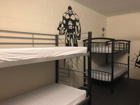 Frogs-Hollow Backpackers - Accommodation Gladstone 34
