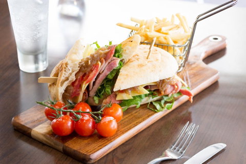 The Smith Hotel Darwin - Accommodation Gladstone 9