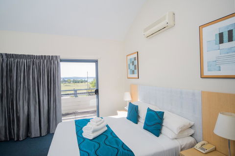 Corrigans Cove - Accommodation Gladstone 4