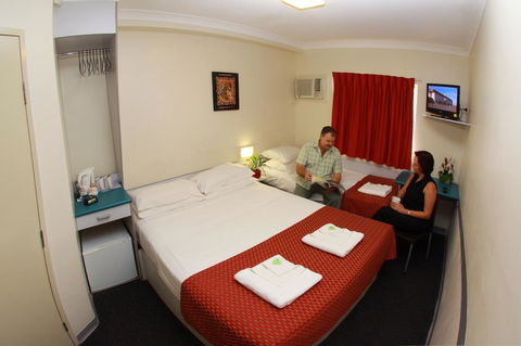 Value Inn - Accommodation Gladstone 14