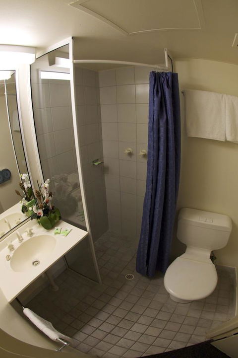 Value Inn - Accommodation Gladstone 15