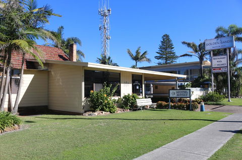 Golden Sands Motor Inn - Accommodation Gladstone 10
