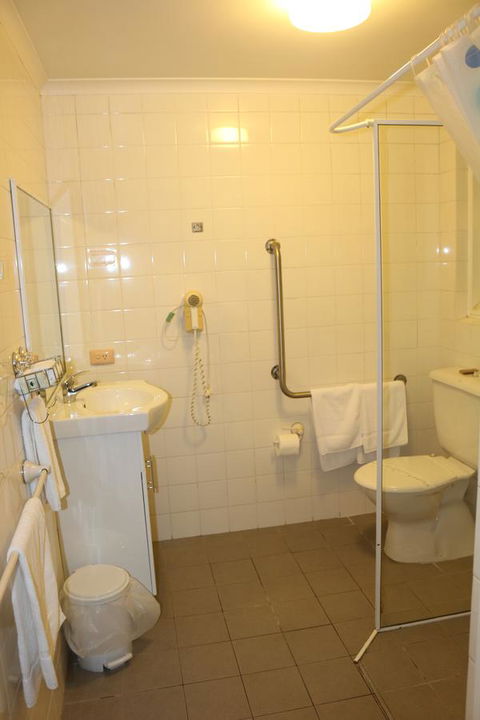 Golden Sands Motor Inn - Accommodation Gladstone 23