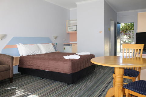 Golden Sands Motor Inn - Accommodation Gladstone 24