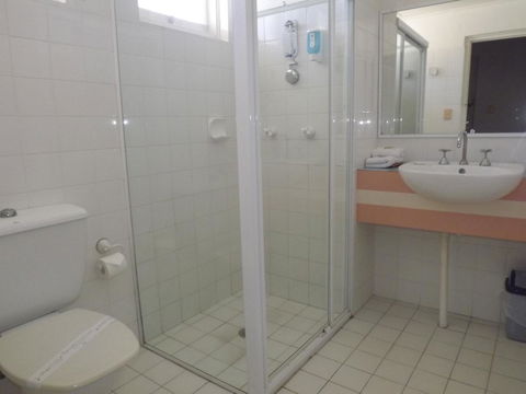 Golden Sands Motor Inn - Accommodation Gladstone 30