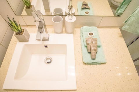 ZEN QUEST - The NOMADS PAD Near Nightcliff Markets & Sunset Foreshore - Accommodation Gladstone 20