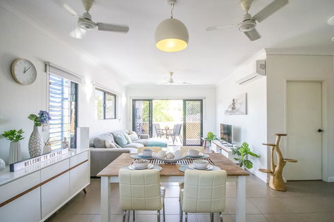 ZEN QUEST - The NOMADS PAD Near Nightcliff Markets & Sunset Foreshore - Accommodation Gladstone 0