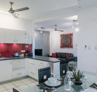 CitySide Apartment - 2 Bedroom with Private Courtyard - Accommodation Gladstone