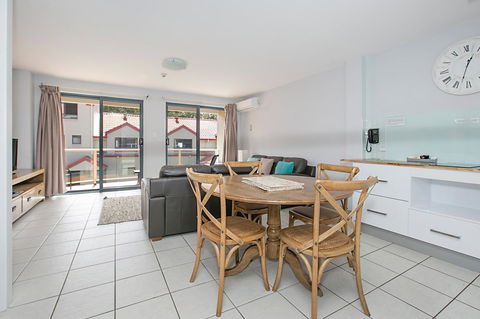 Nelson Bay Breeze - Accommodation Gladstone 12