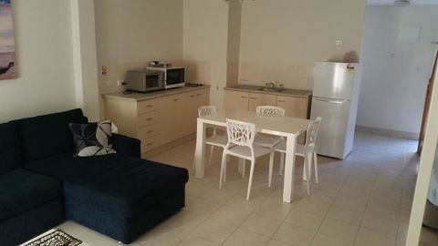 Nelson Bay Breeze - Accommodation Gladstone 5