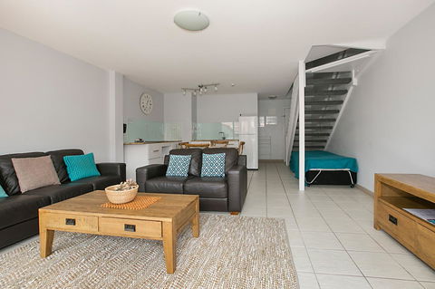 Nelson Bay Breeze - Accommodation Gladstone 10