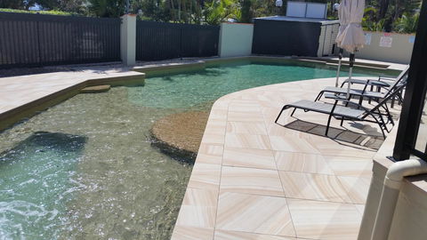 Nelson Bay Breeze - Accommodation Gladstone 3