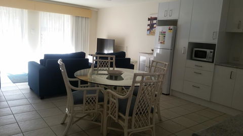 Nelson Bay Breeze - Accommodation Gladstone 22