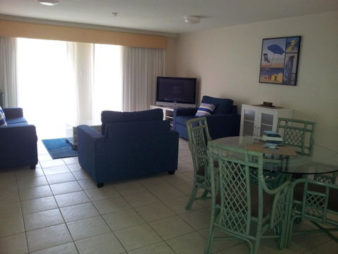 Nelson Bay Breeze - Accommodation Gladstone 29