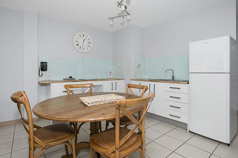 Nelson Bay Breeze - Accommodation Gladstone 13