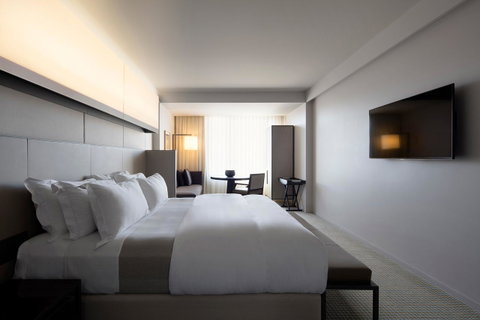 Hotel Realm - Accommodation Gladstone 0