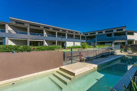 Lennox Holiday Apartments - Accommodation Gladstone 8