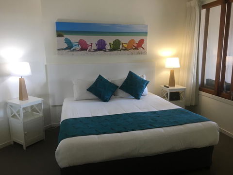 Lennox Holiday Apartments - Accommodation Gladstone 19