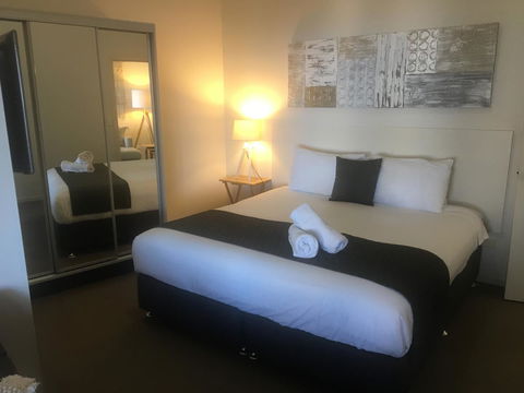 Lennox Holiday Apartments - Accommodation Gladstone 16
