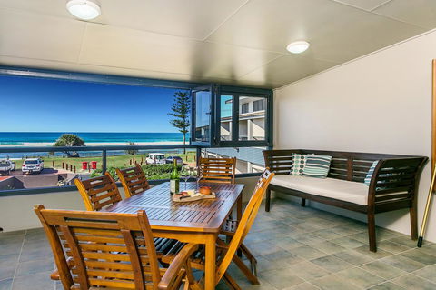 Lennox Holiday Apartments - Accommodation Gladstone 2