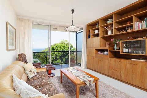 Bondi Apt. For 4 With Panoramic Ocean And Park Views - Accommodation Gladstone 0