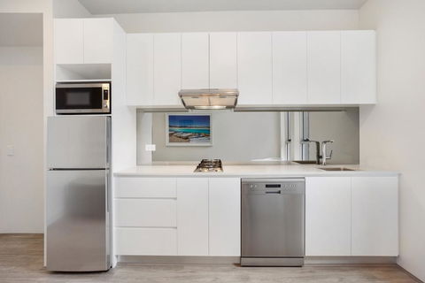 Bondi Beach Studio Suite 3 - Accommodation Gladstone 0