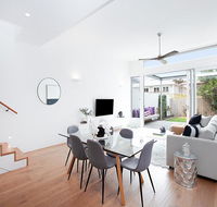 BONDI BLUE-hosted byL'Abode Accommodation - Accommodation Gladstone