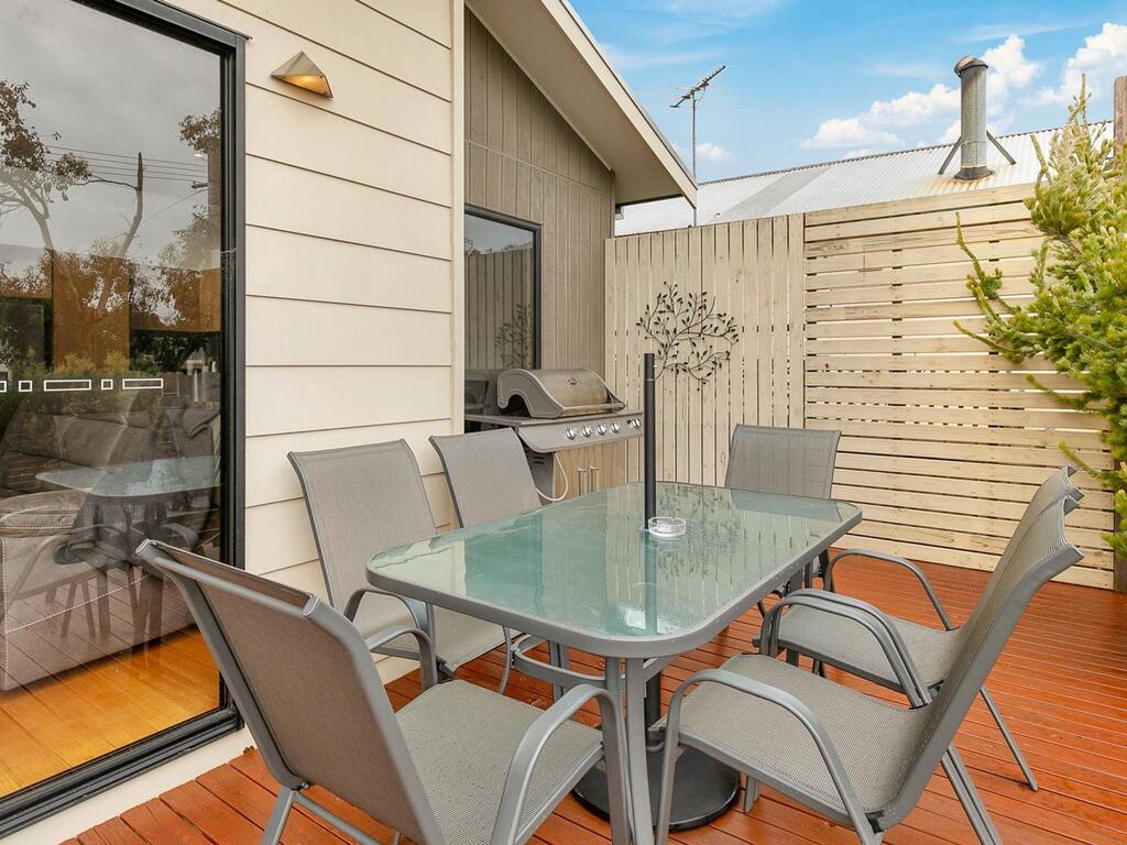 Sunset Strip VIC Accommodation Gladstone