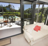 Boom 1 - Accommodation Gladstone