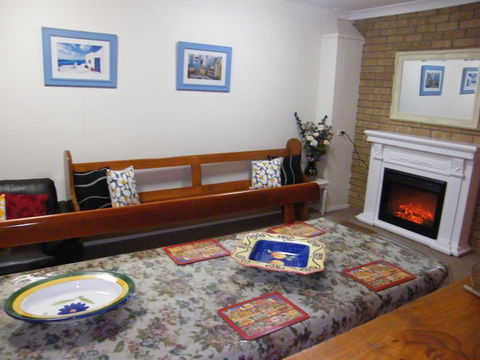 Boomers Guest House Hamilton - Accommodation Gladstone 0